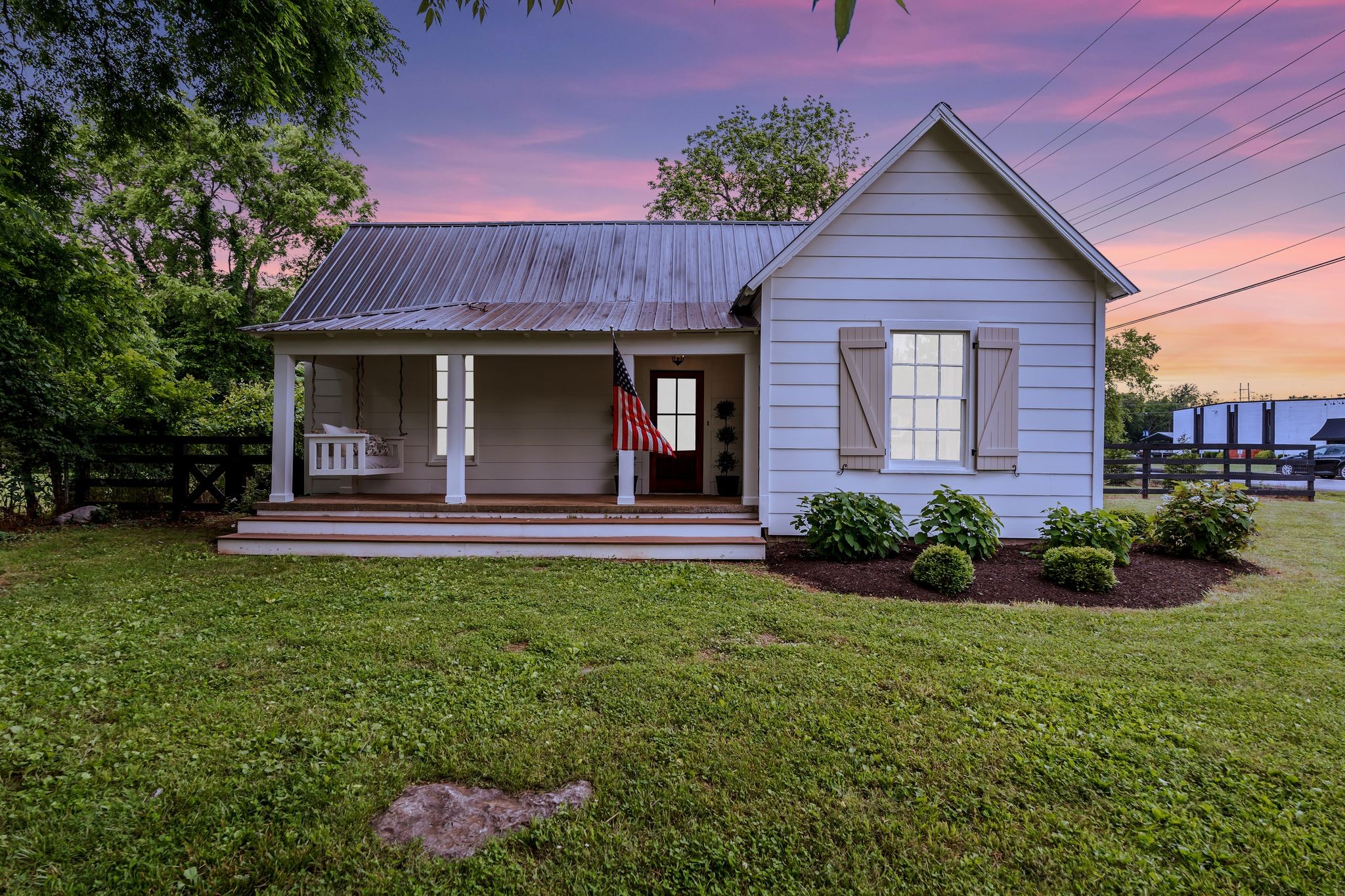 1423 Sulphur Springs Rd