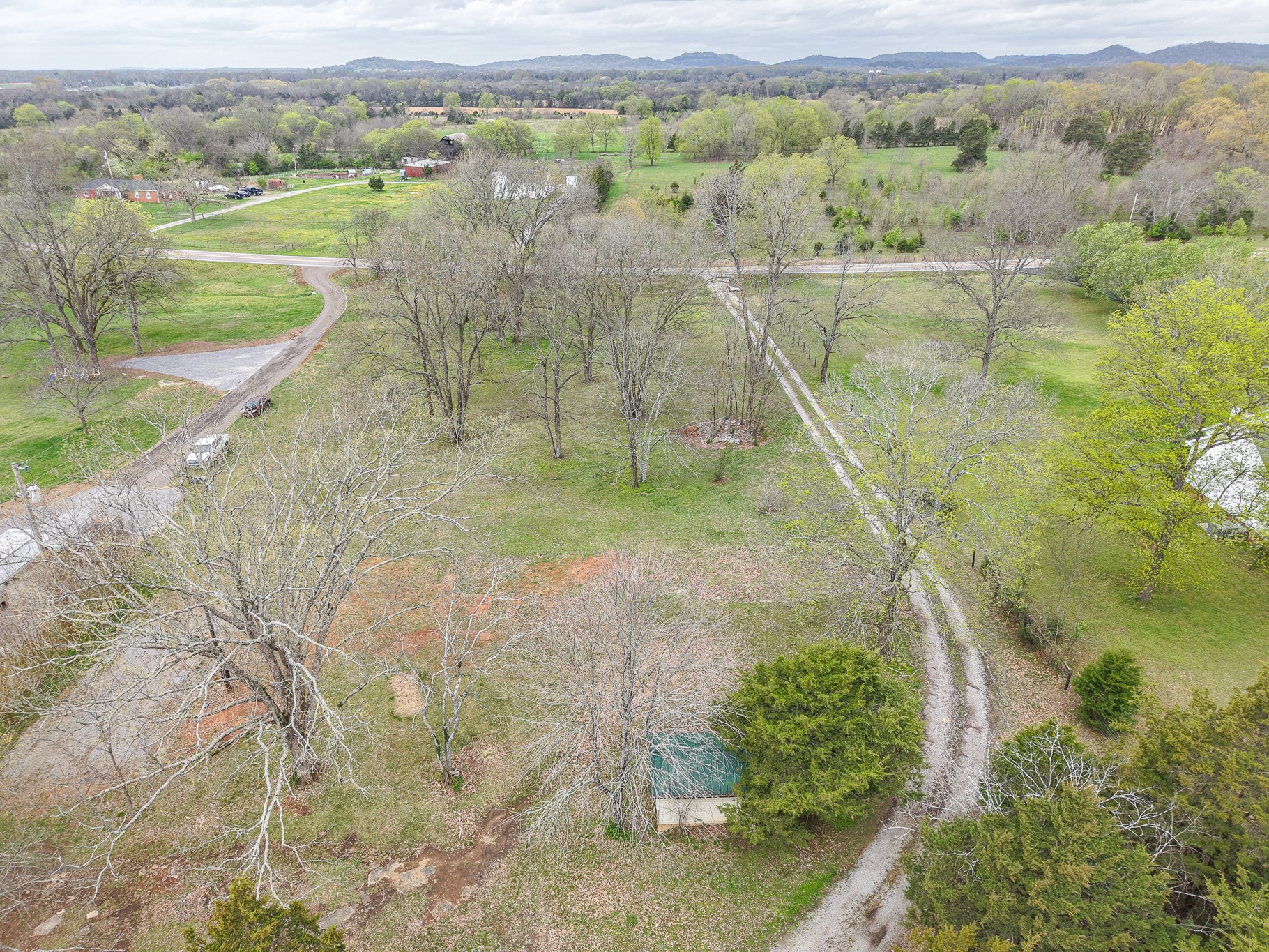 1705 Chapel Hill Pike