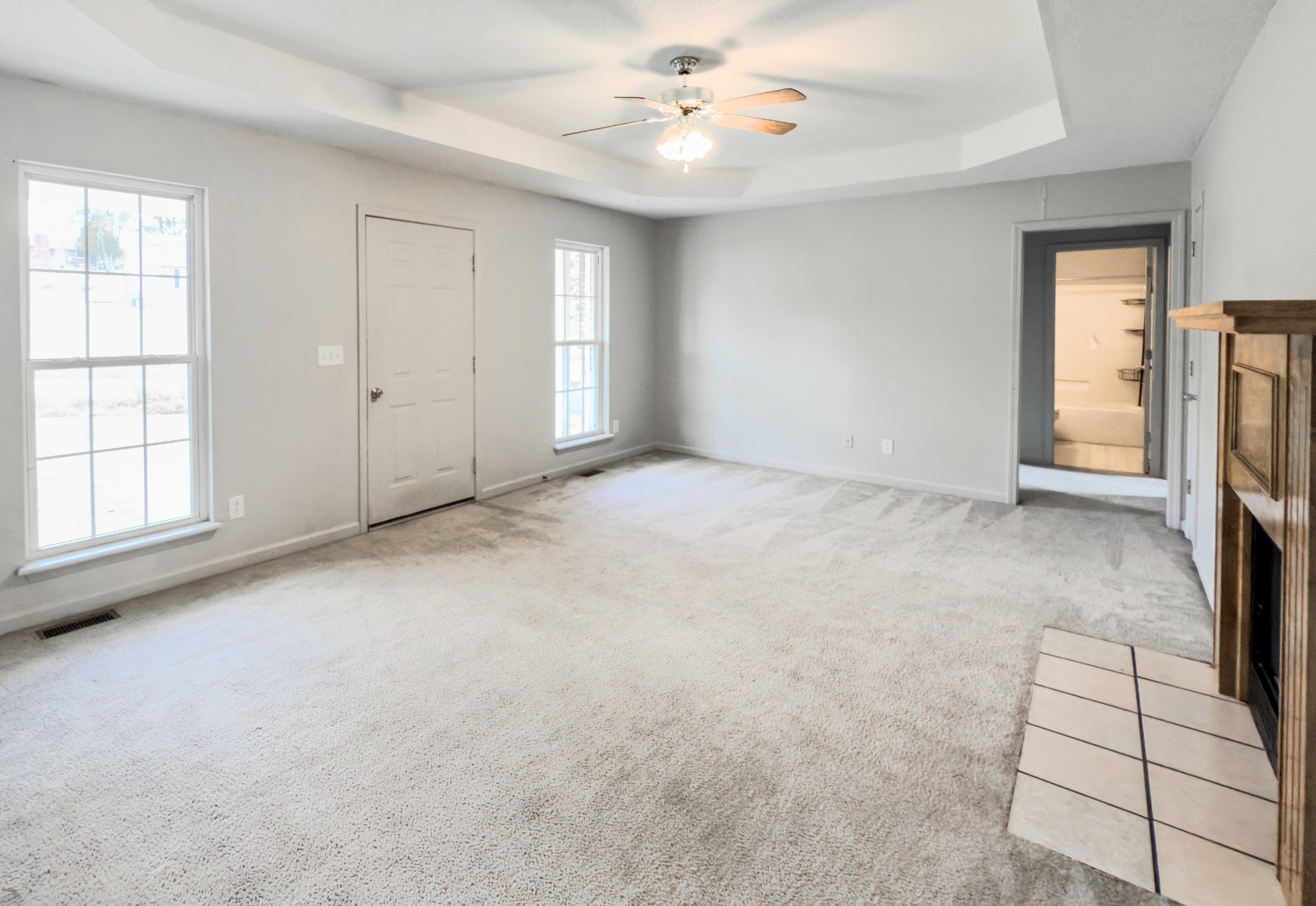 576 Barney Ln