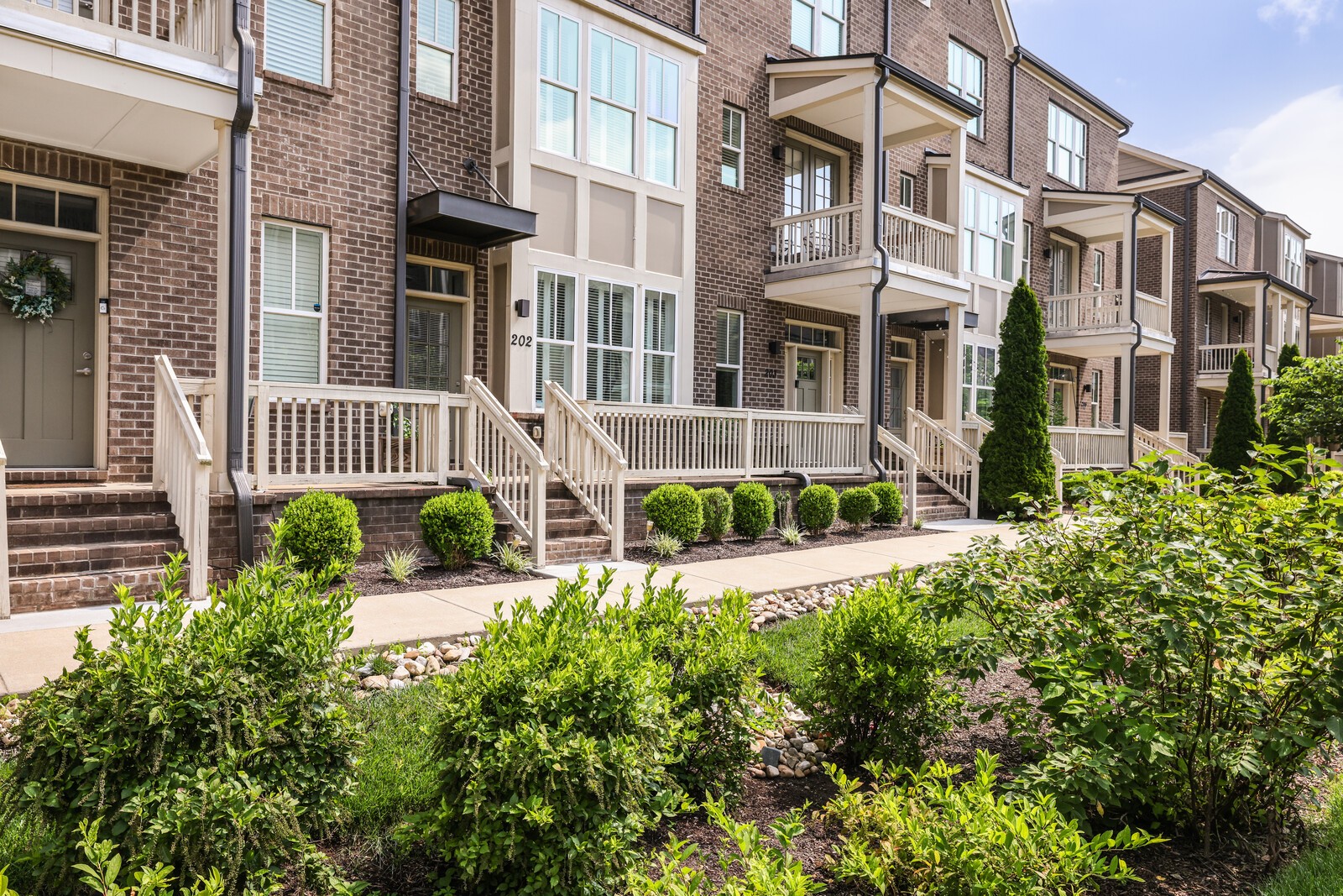 202 Porter Village Cir