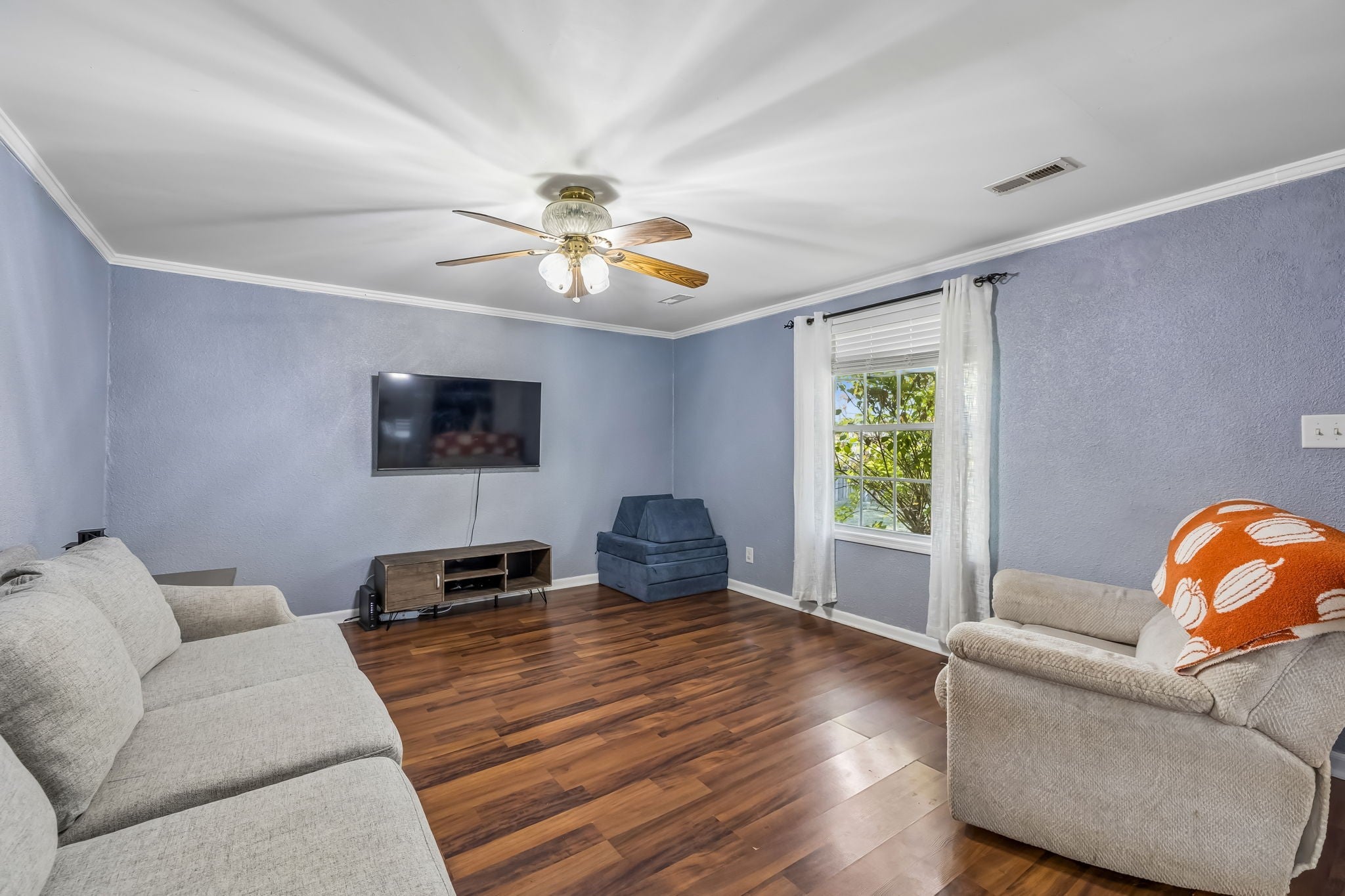 225 Power Ave