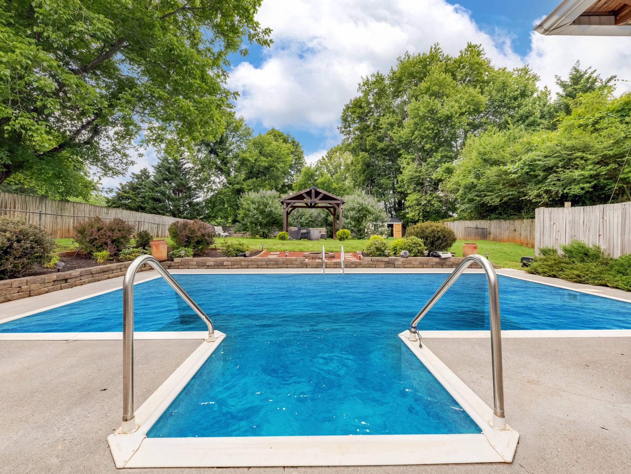2311 Fair Dr