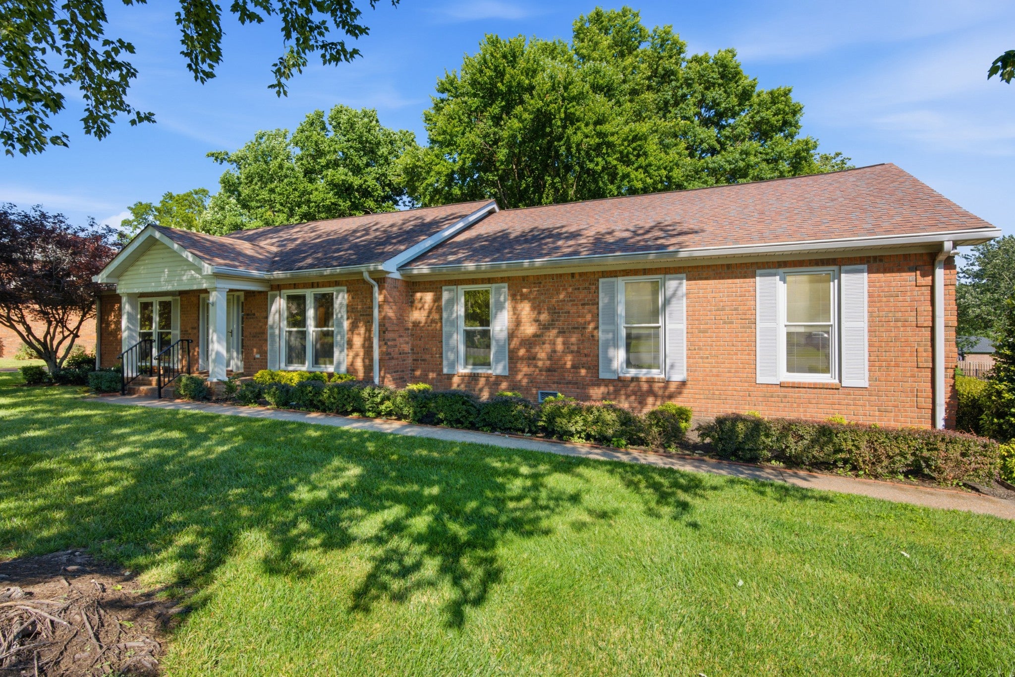 533 Hearthstone Cir