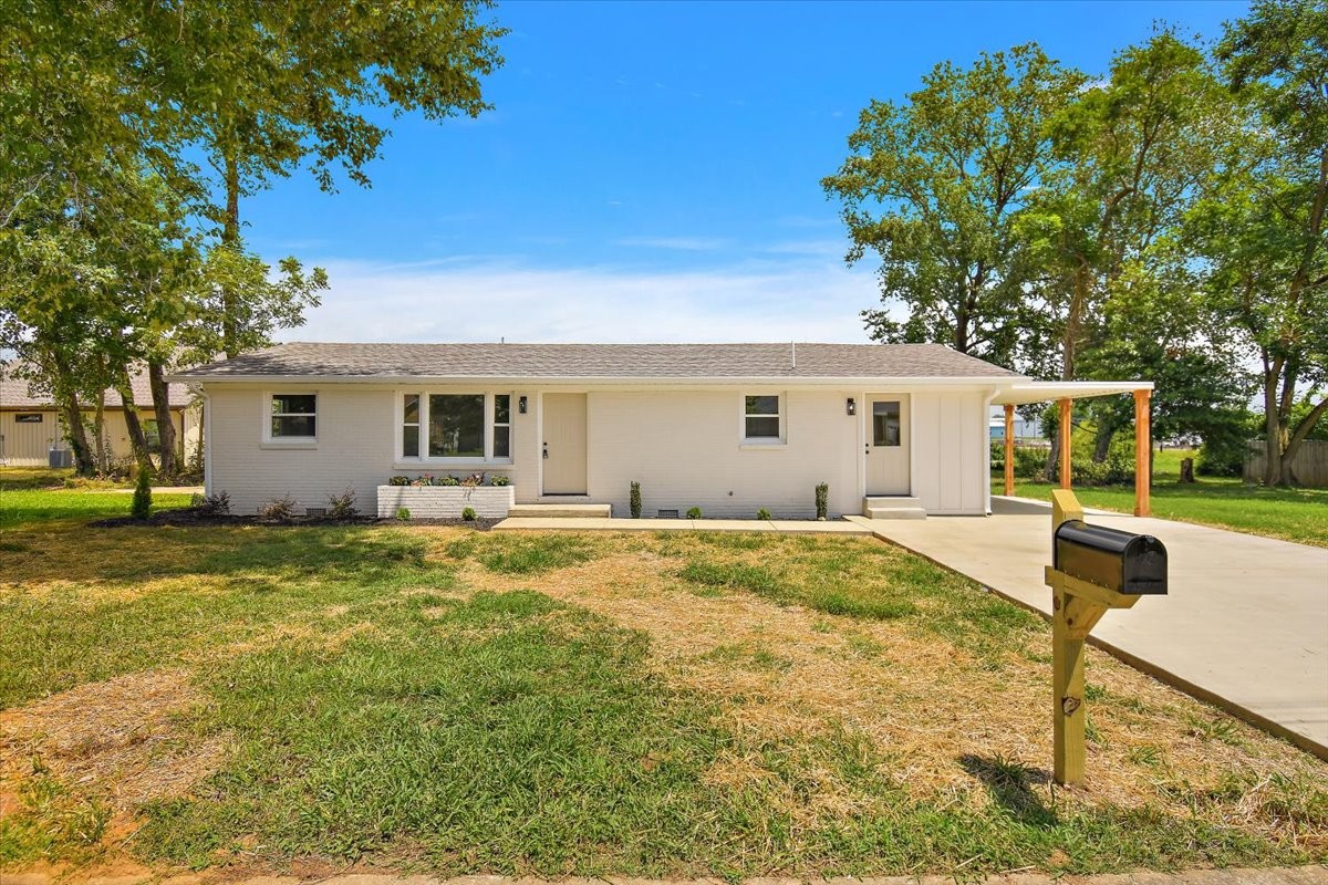 1306 Hart Ave
