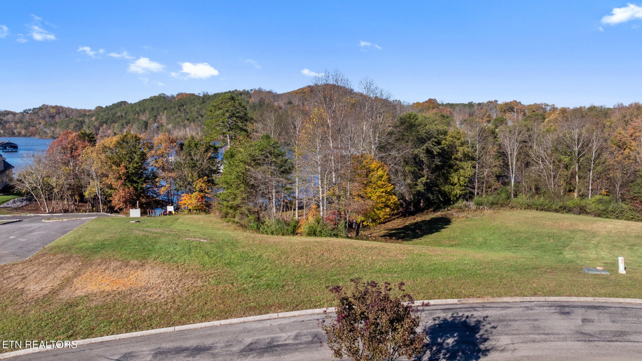 261 White Swan Drive