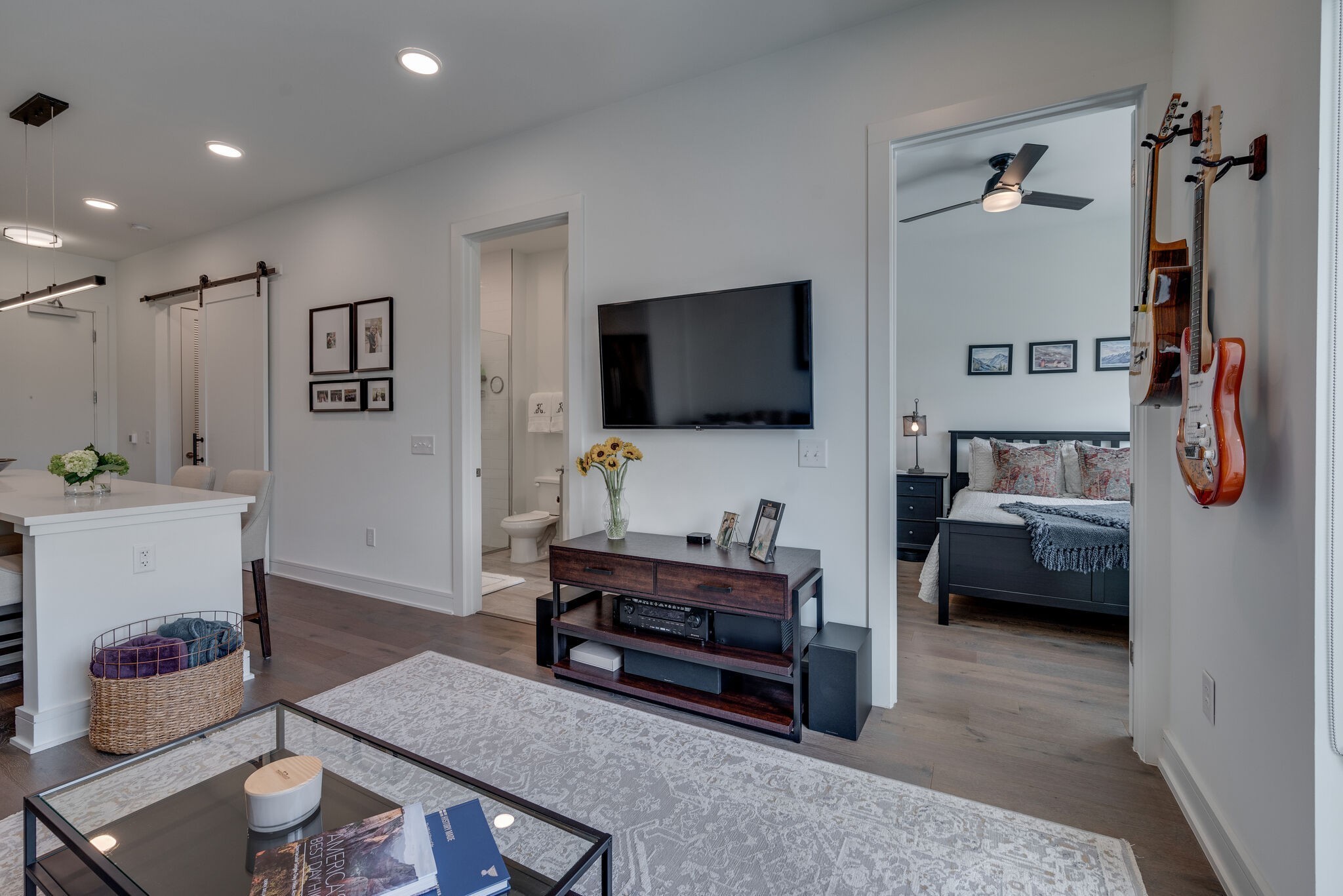 1125 10th Ave N 210