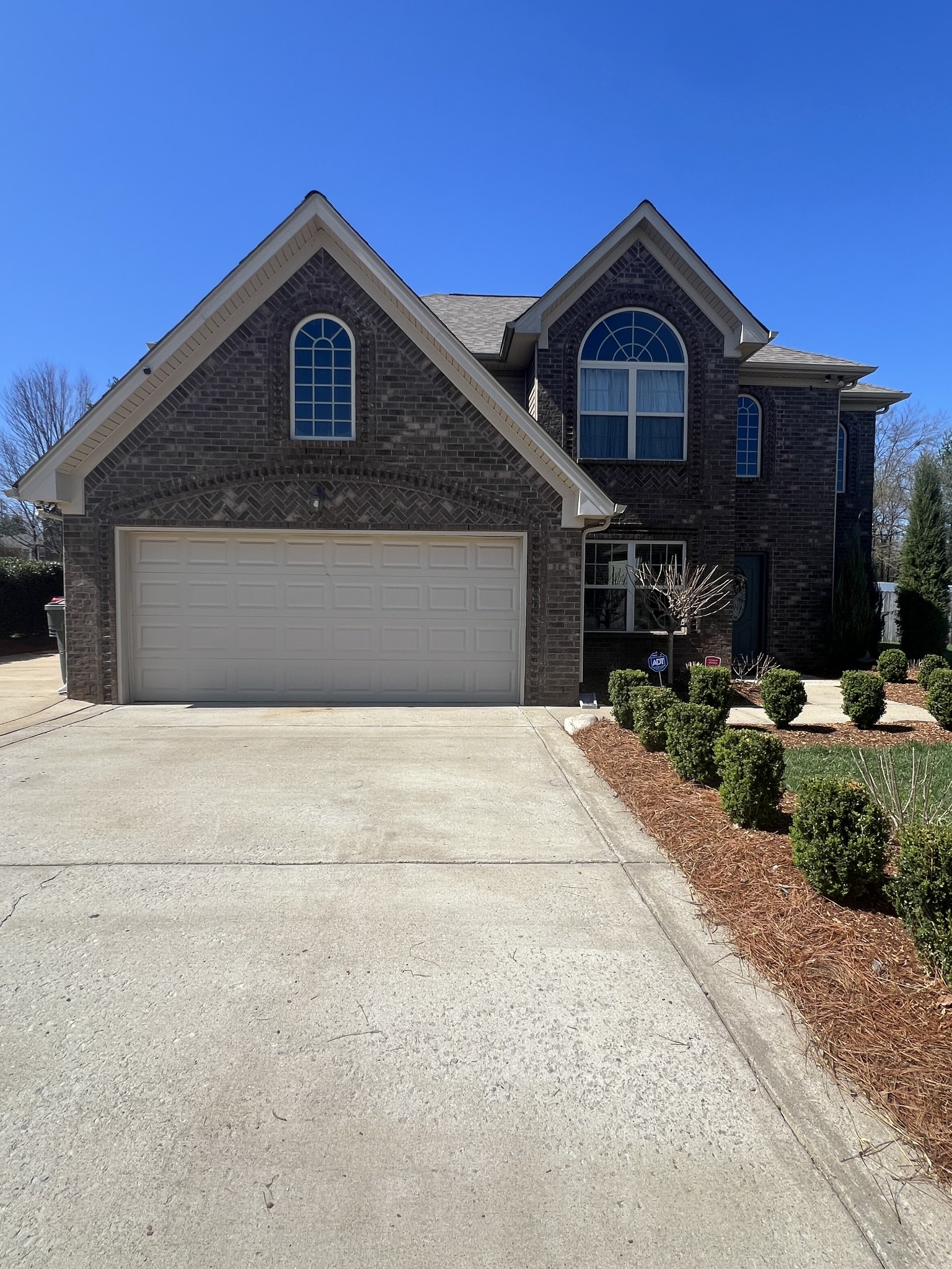 419 Golf Club Ln