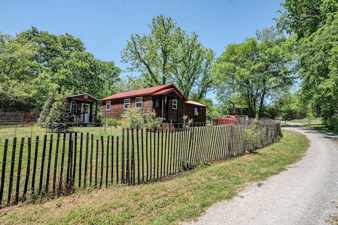 987 Old Elkton Pike