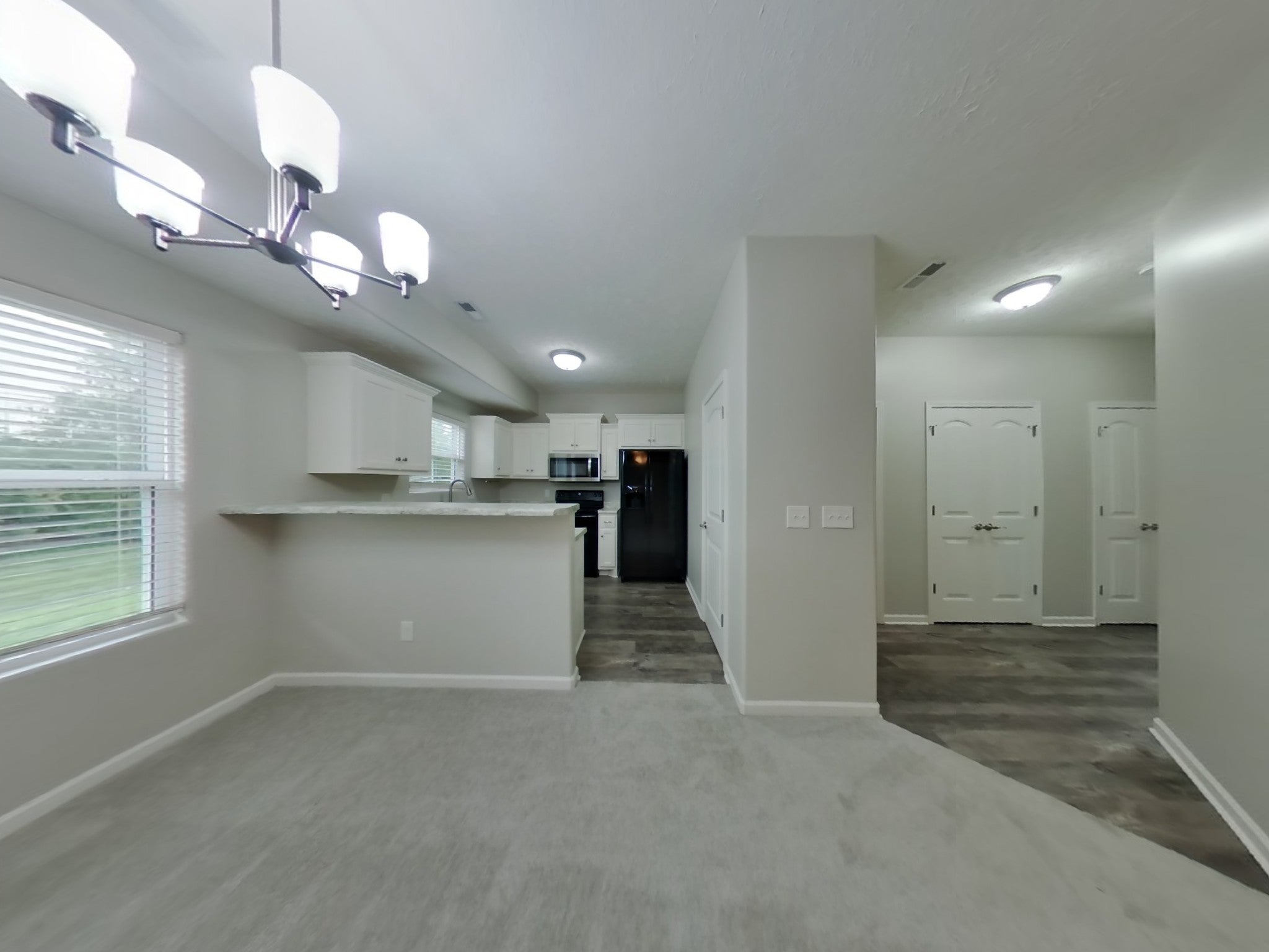 1713 Sunray Dr