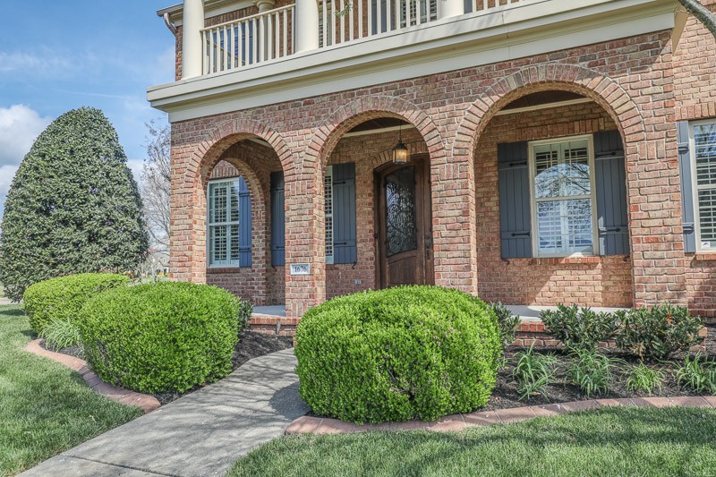 1676 Kelvington Blvd