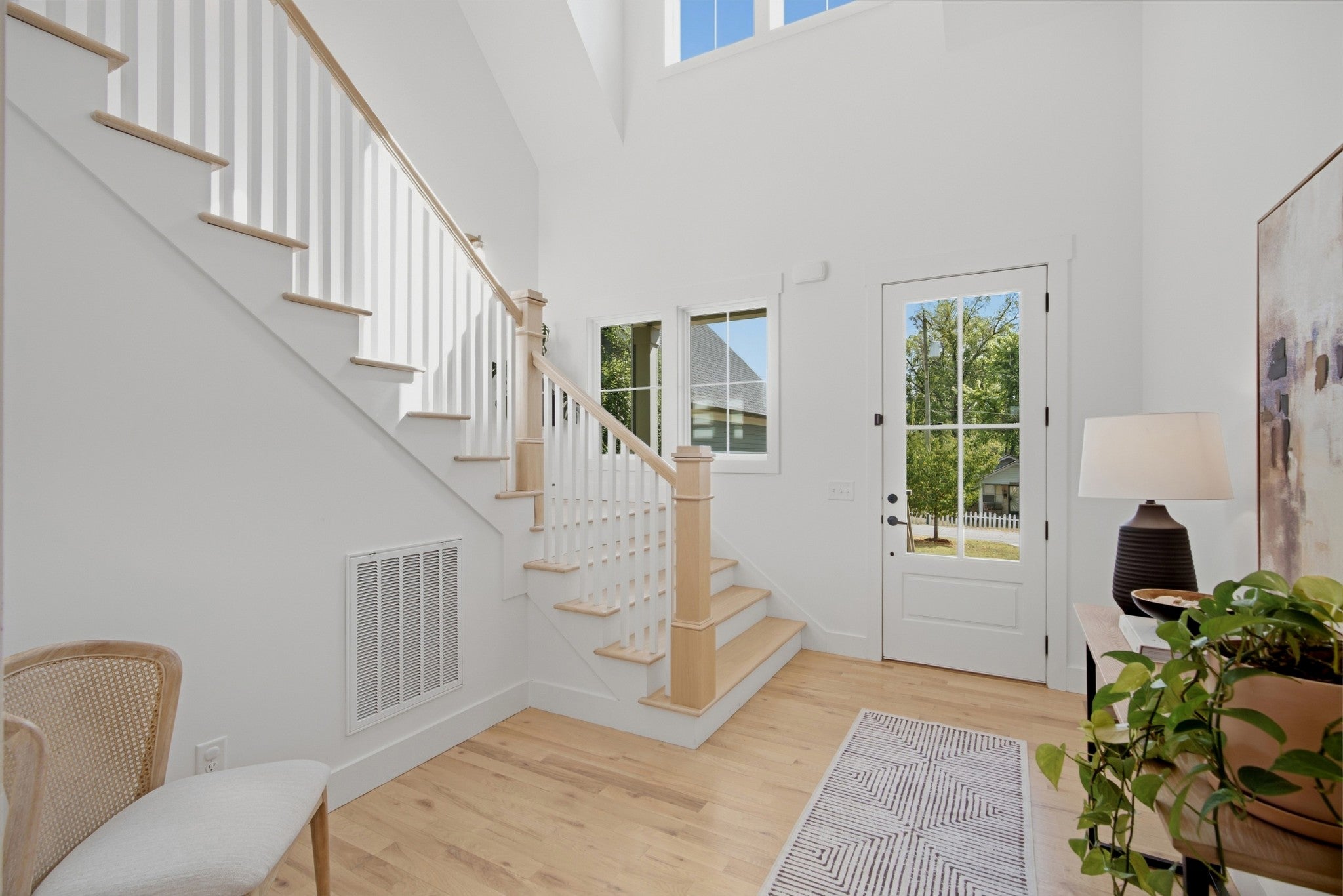 2C Belle Forrest Ave