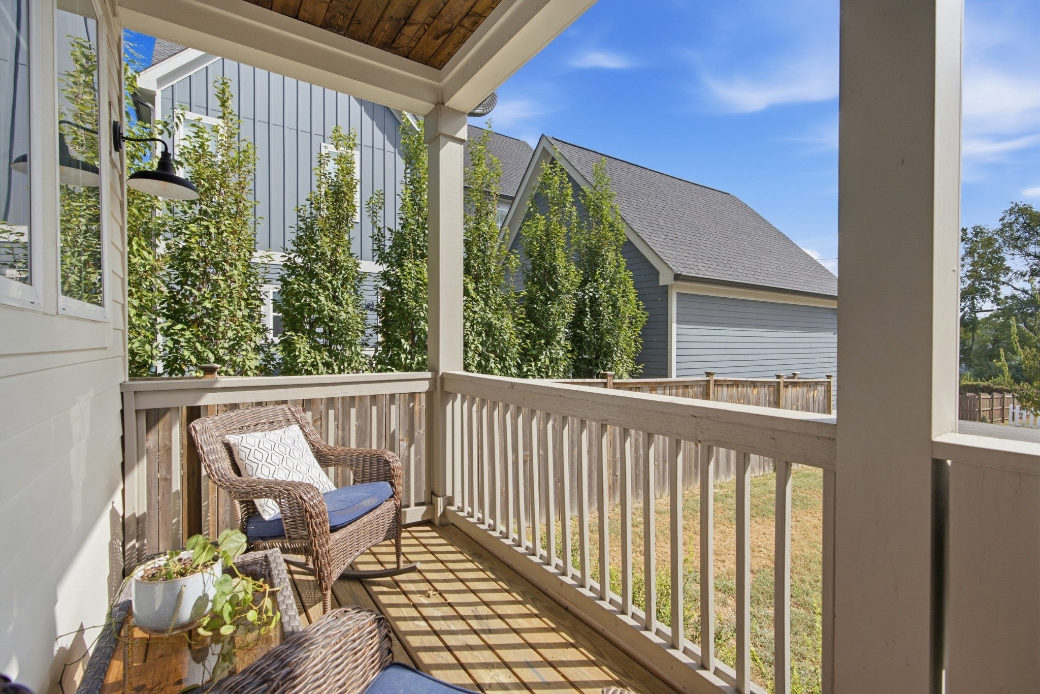 2C Belle Forrest Ave
