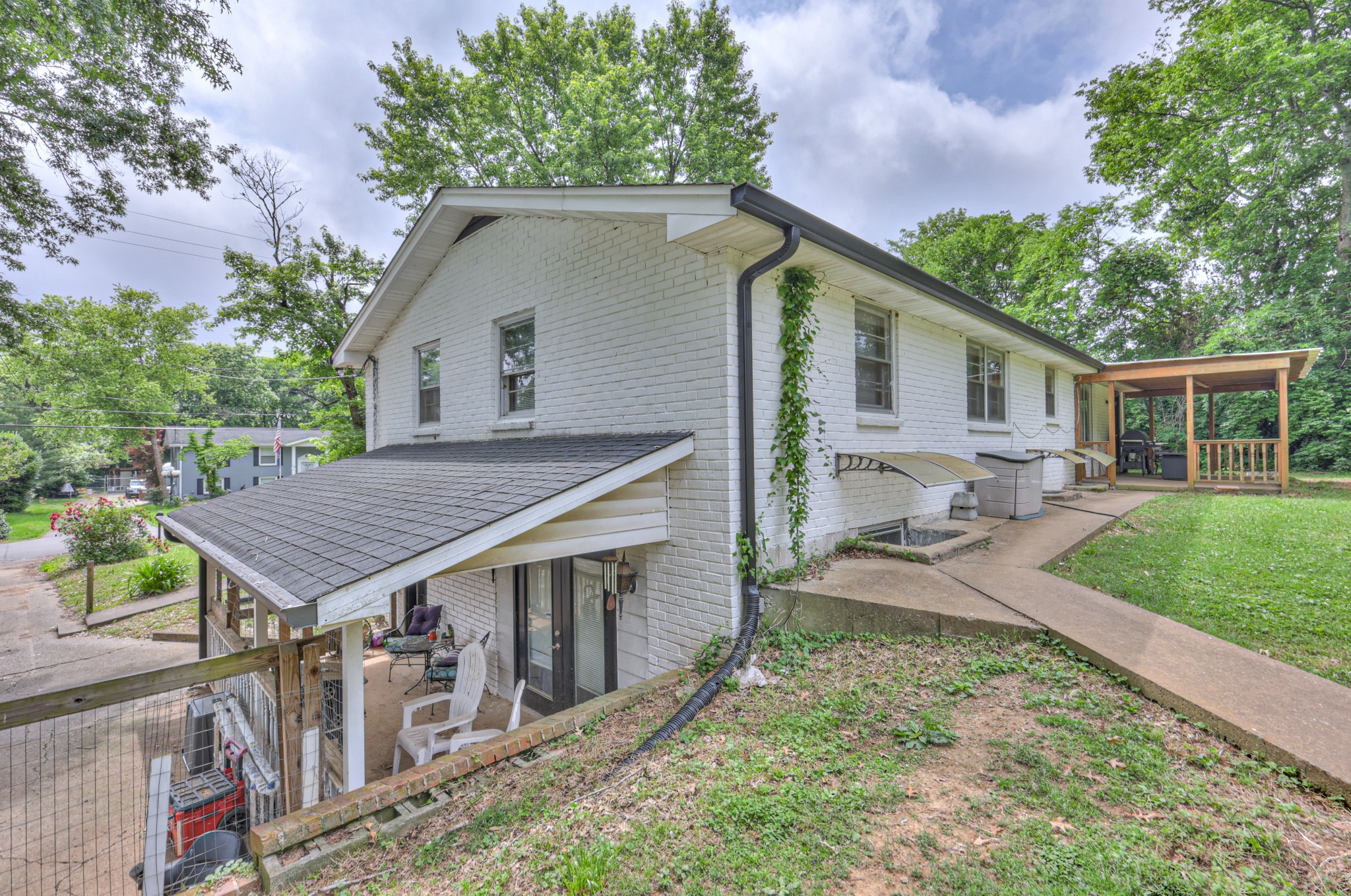 116 Gayle Dr