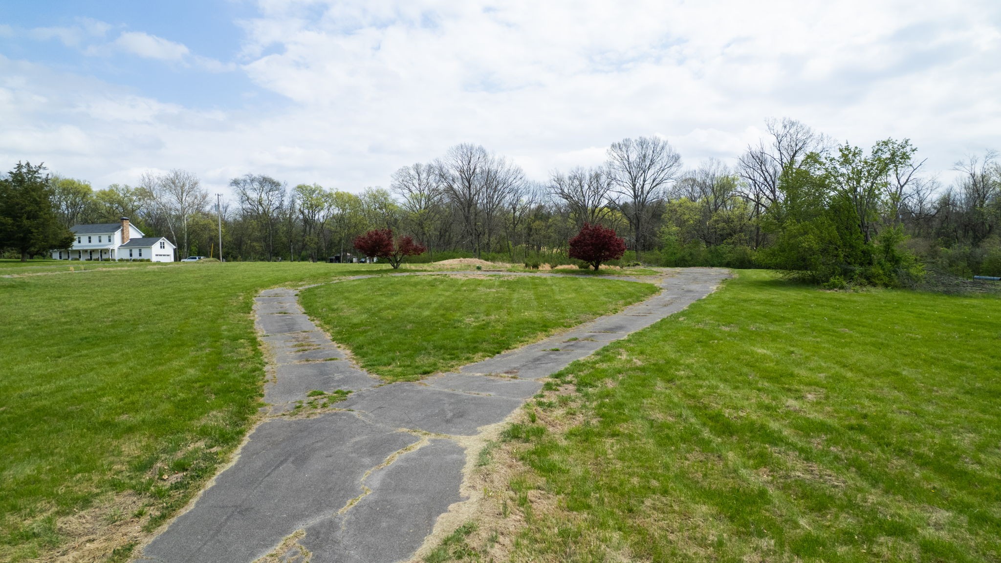 712 New Shackle Island Rd