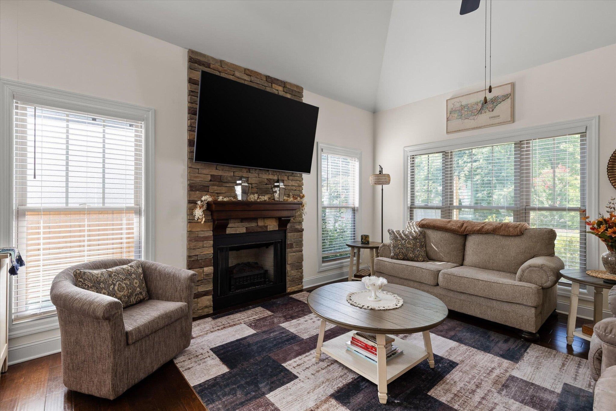 5979 Winding Lane