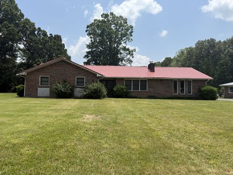 1221 Hillcrest Dr Manchester TN 37355
