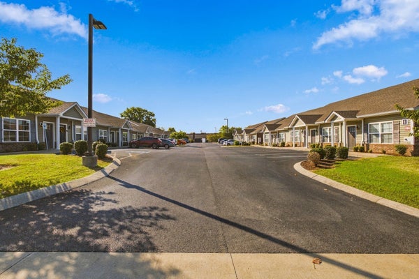 1201 S WATER AVE APT B7, GALLATIN, TN 37066 - Image 027ea7c5ba2b2e4ca8fe9917adc9922b/3323403068