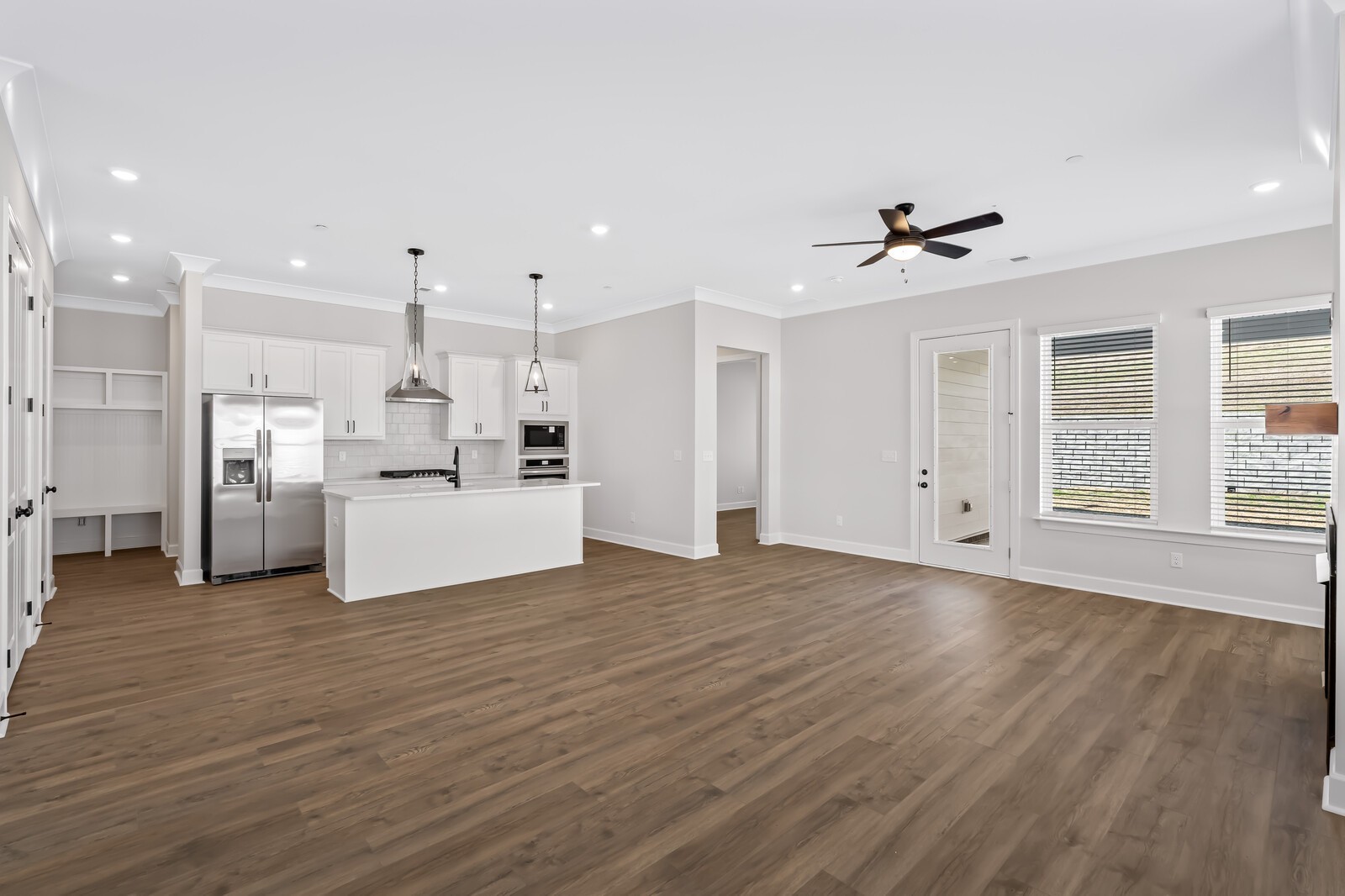 462 Buckwood Avenue W