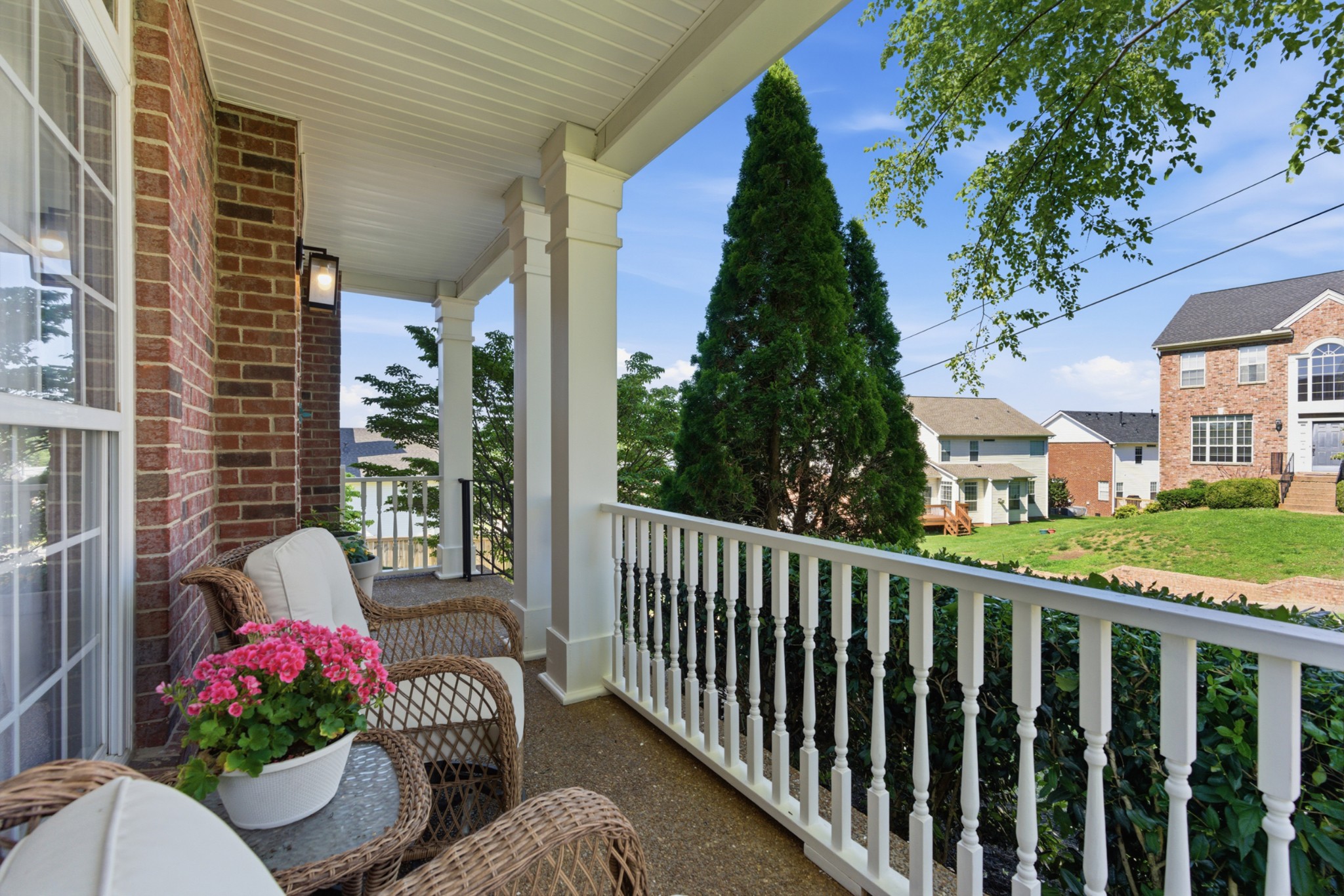 1605 Braebury Cir