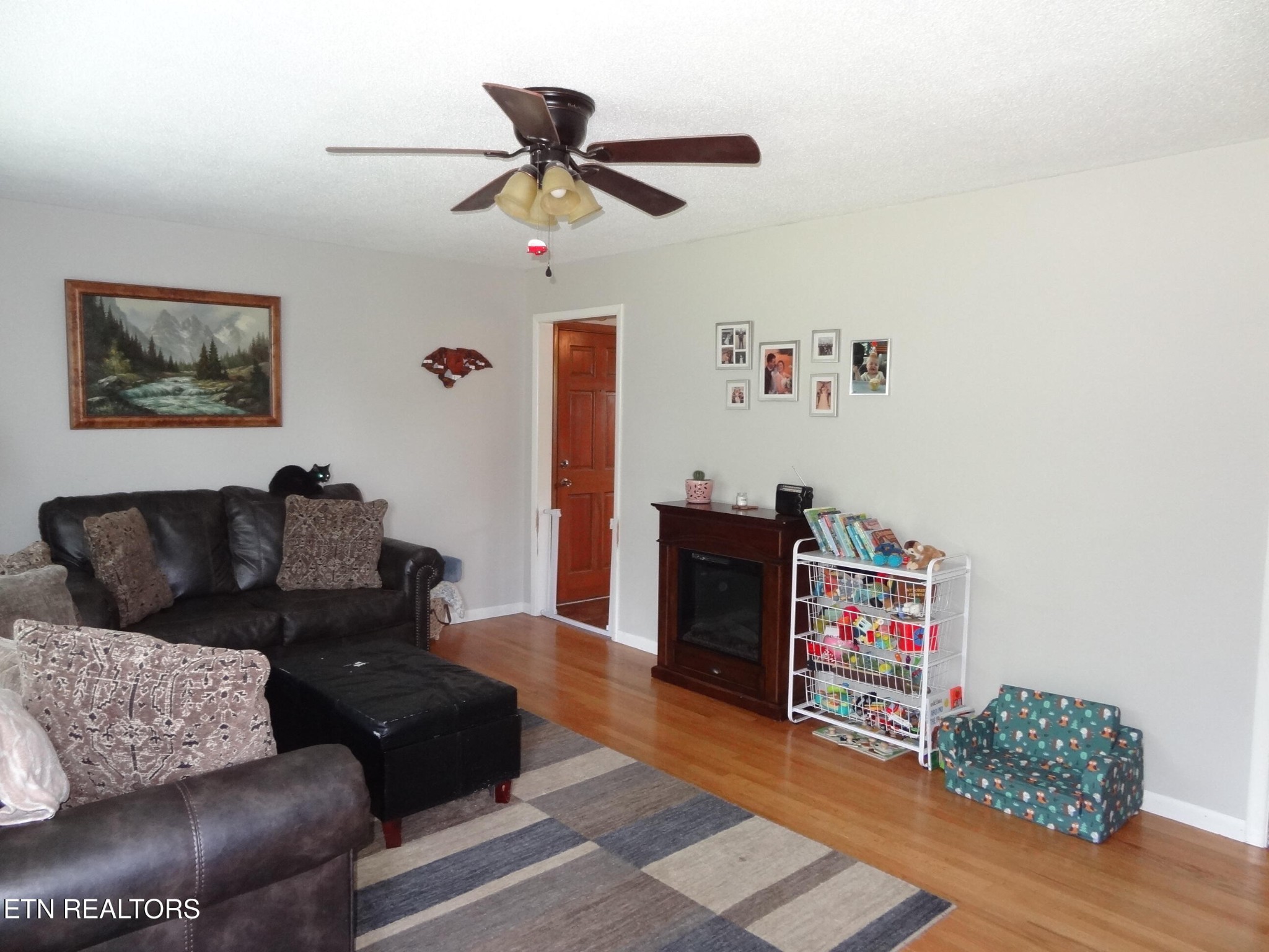 6221 Lilywood Lane