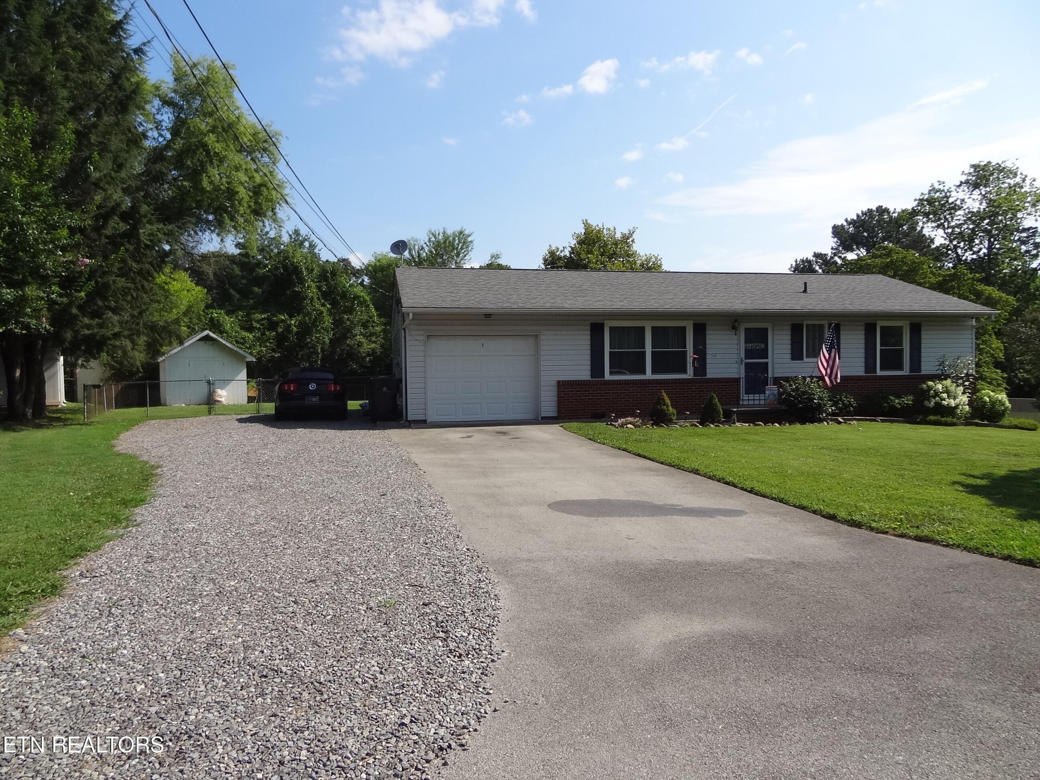 6221 Lilywood Lane