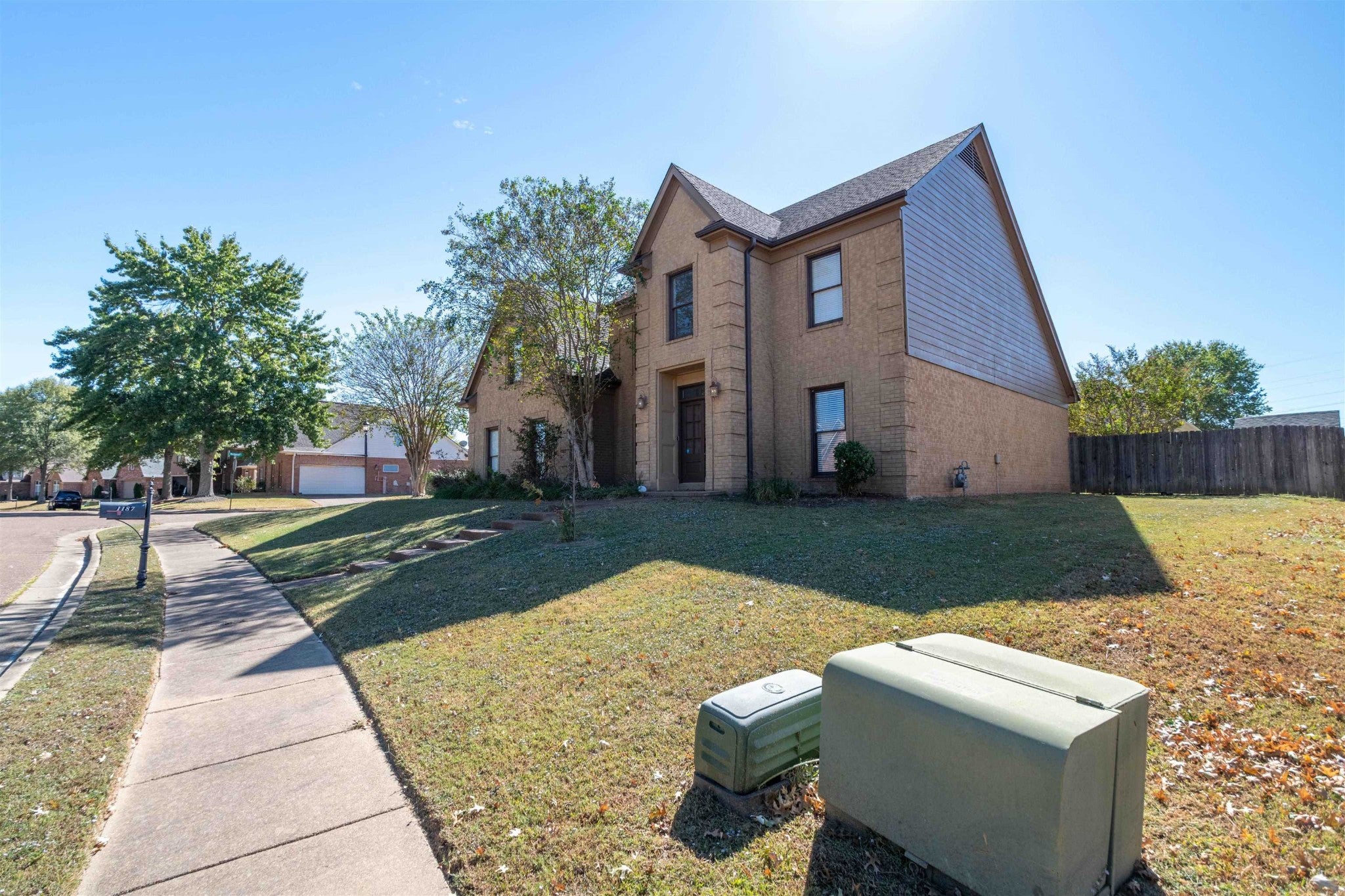 1187 SANBYRN DR