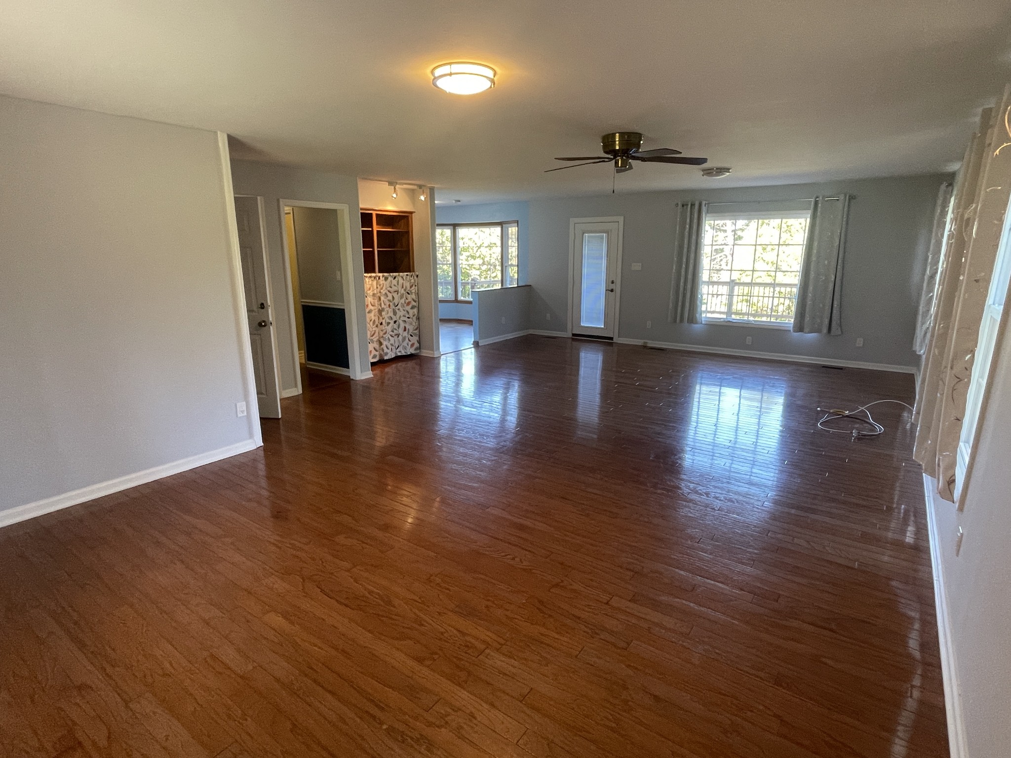 267 Golf Course Ln