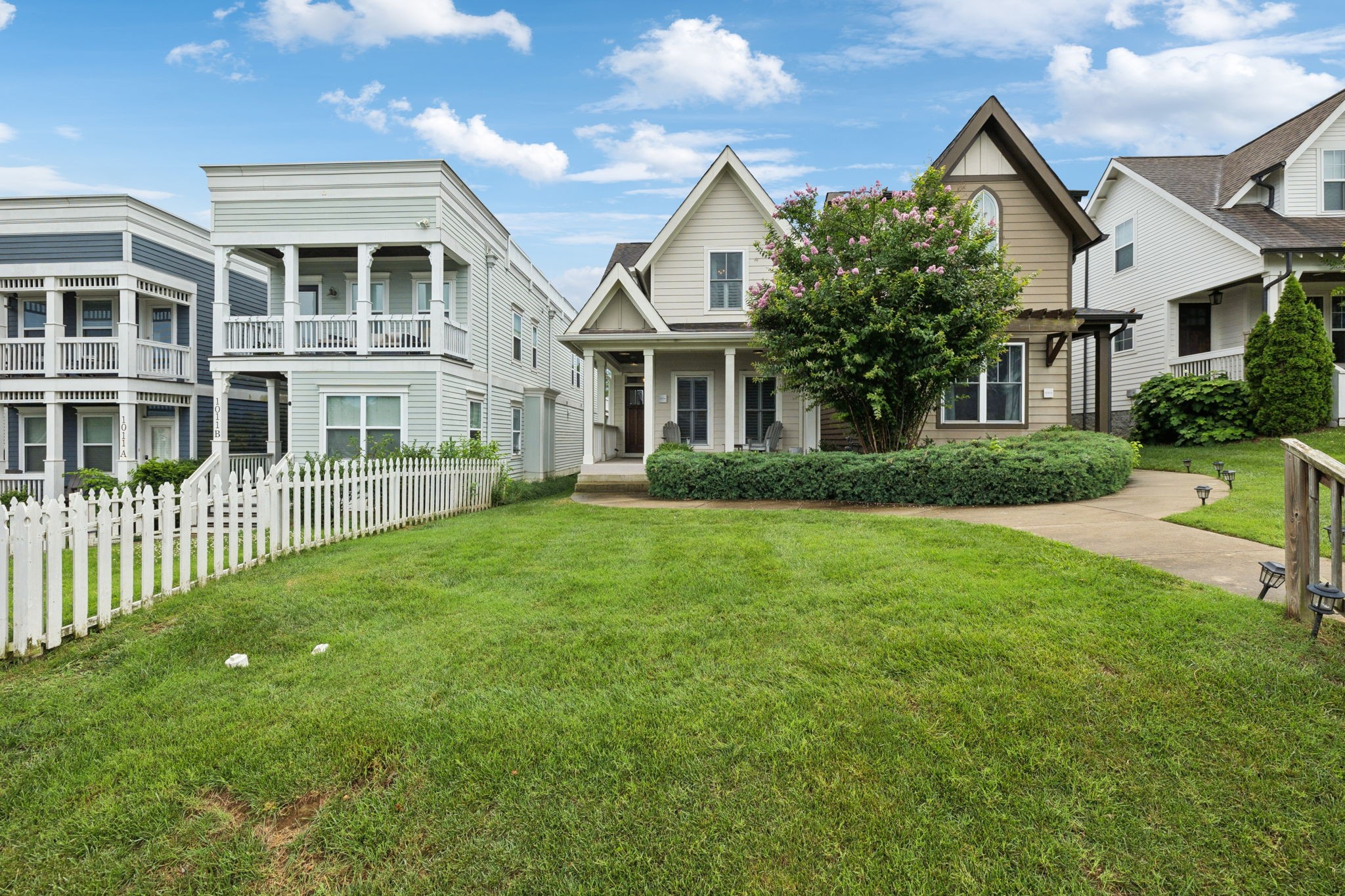 1013A Caldwell Ave