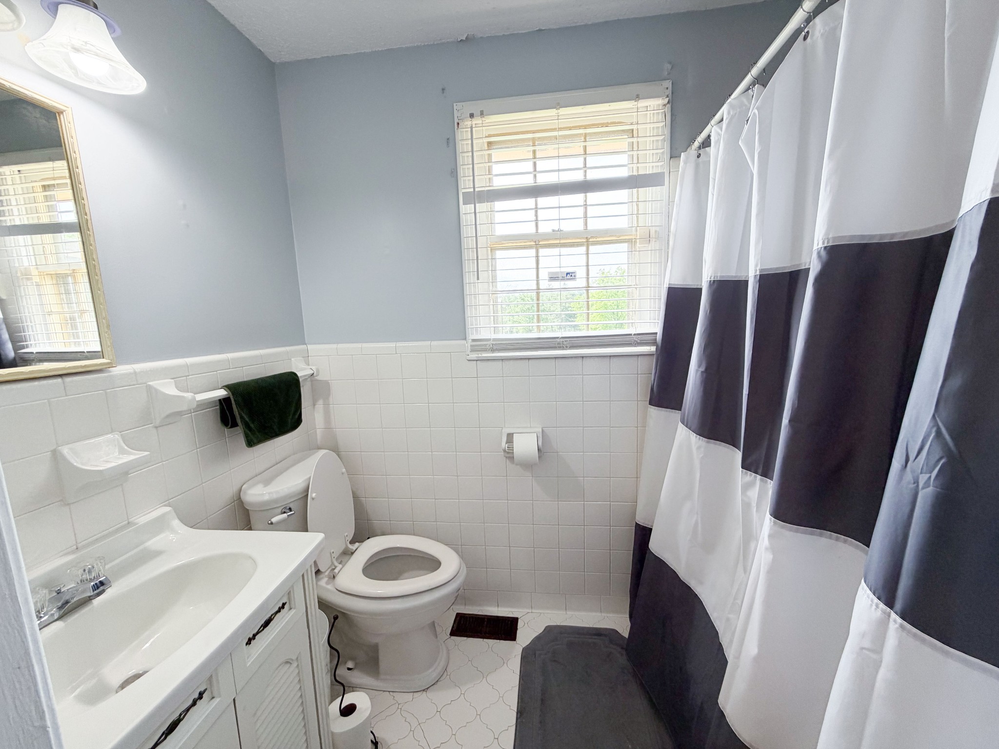 1417 Bellavista Blvd