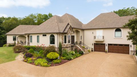 343 Hunters Ln Hendersonville TN 37075