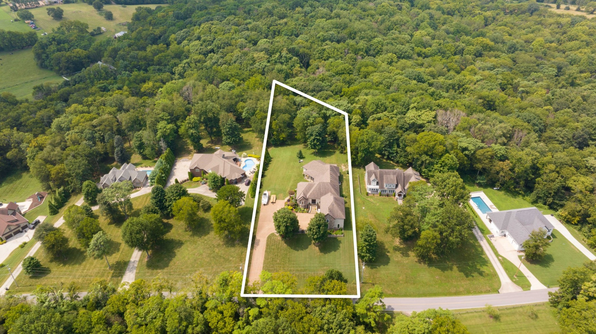 343 Hunters Ln