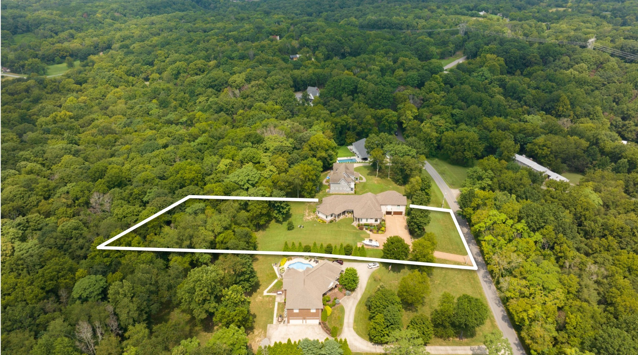 343 Hunters Ln
