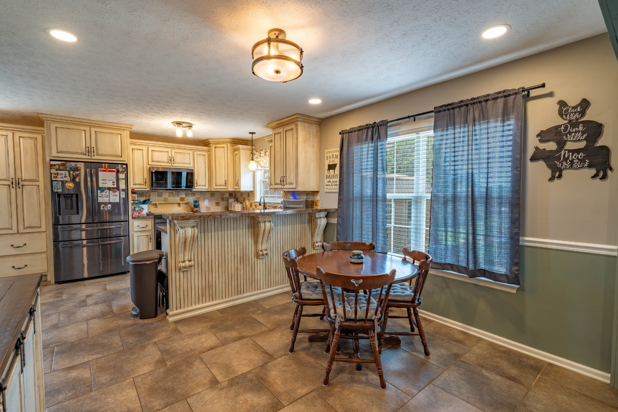 201 Blueberry St