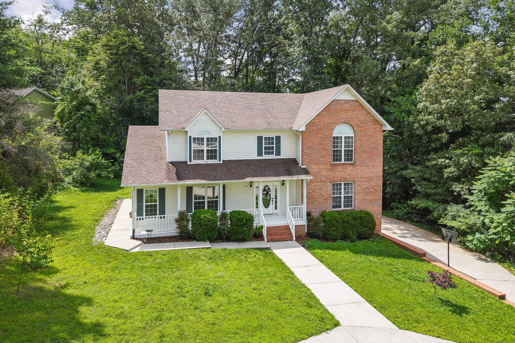 237 Windsor Dr
