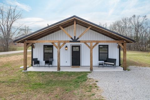 234 N Walnut St Hohenwald TN 38462