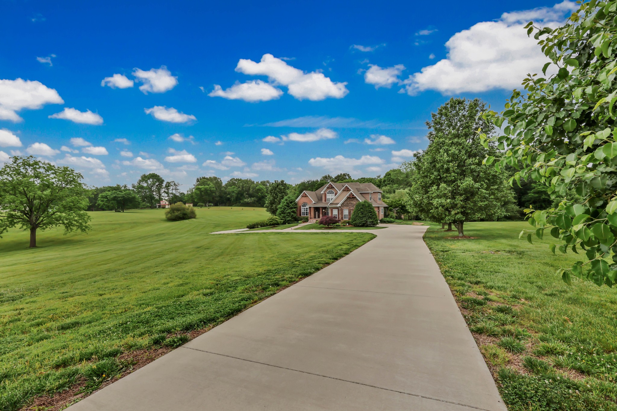 900 McClure Rd