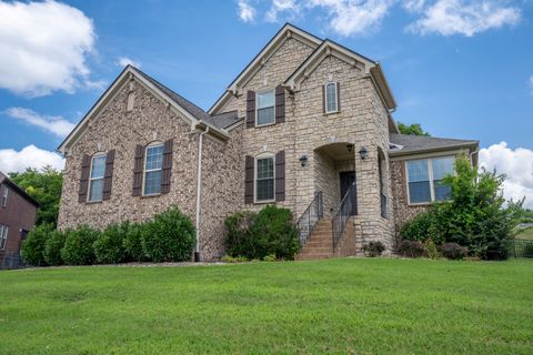 108 Tipperton Ct Gallatin TN 37066