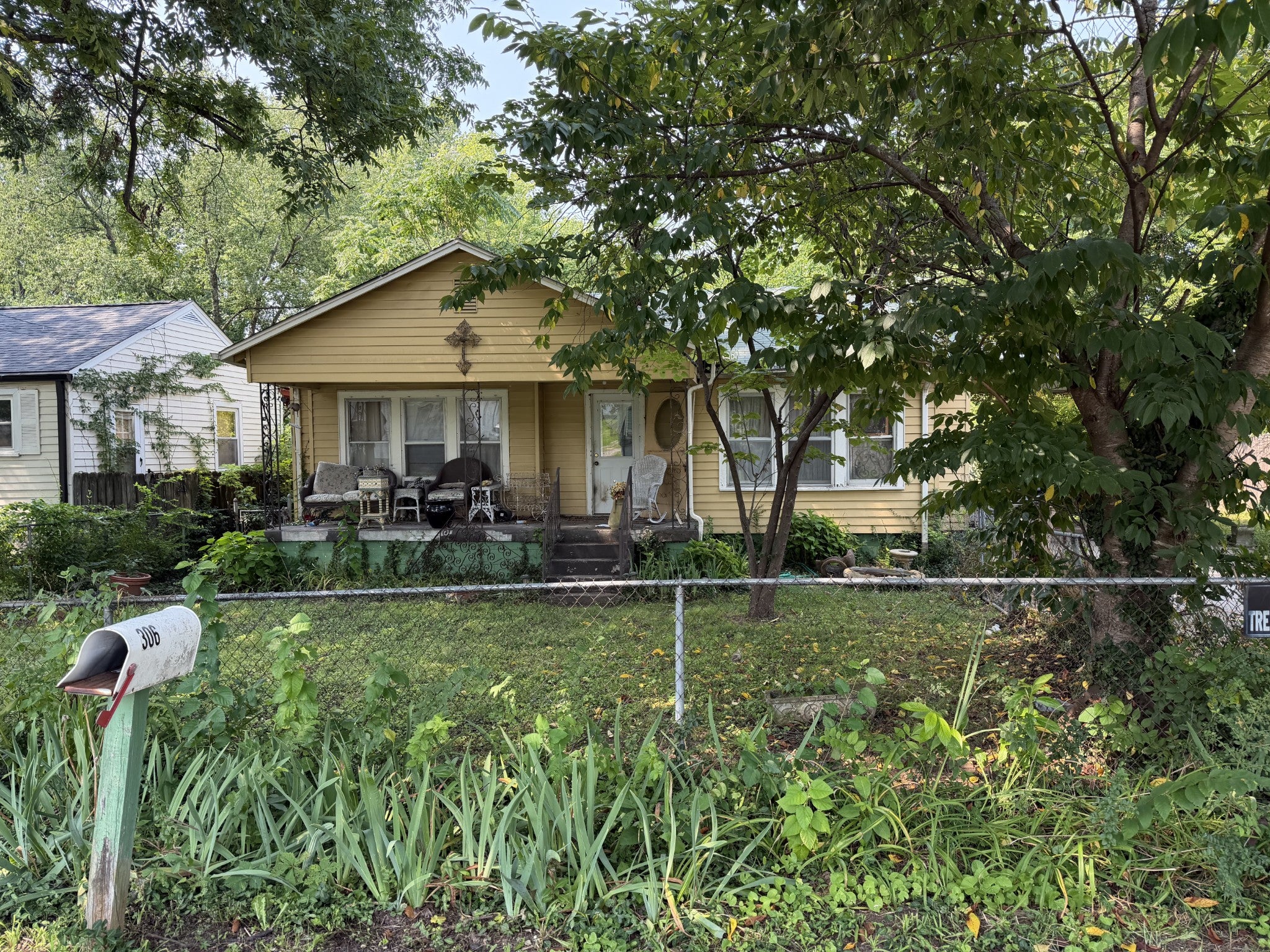 2-bed listing at 306 Oriel Ave, Nashville