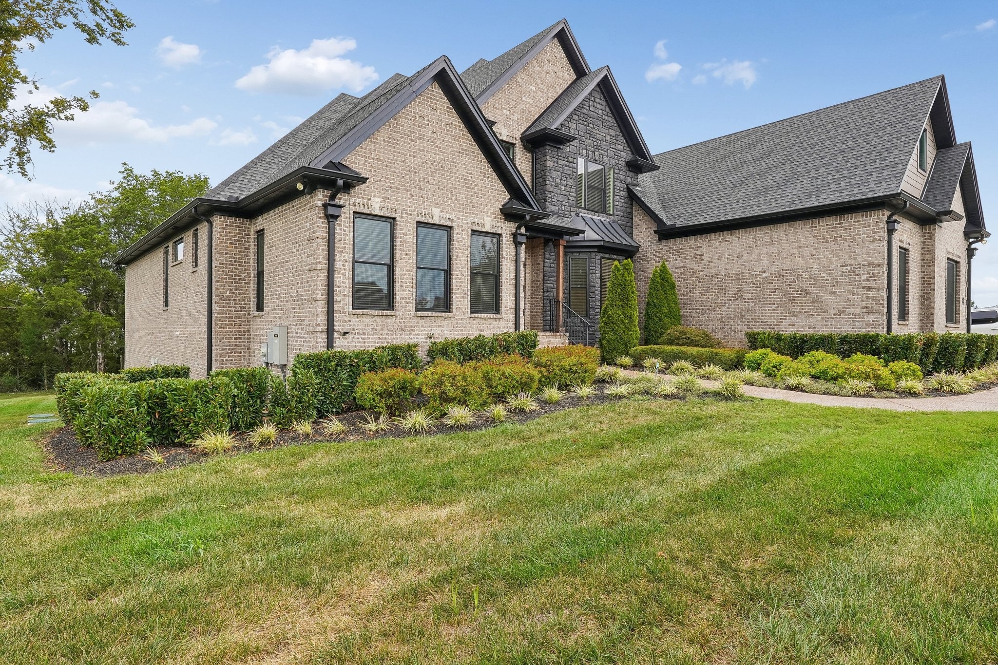 1003 Quillen Way