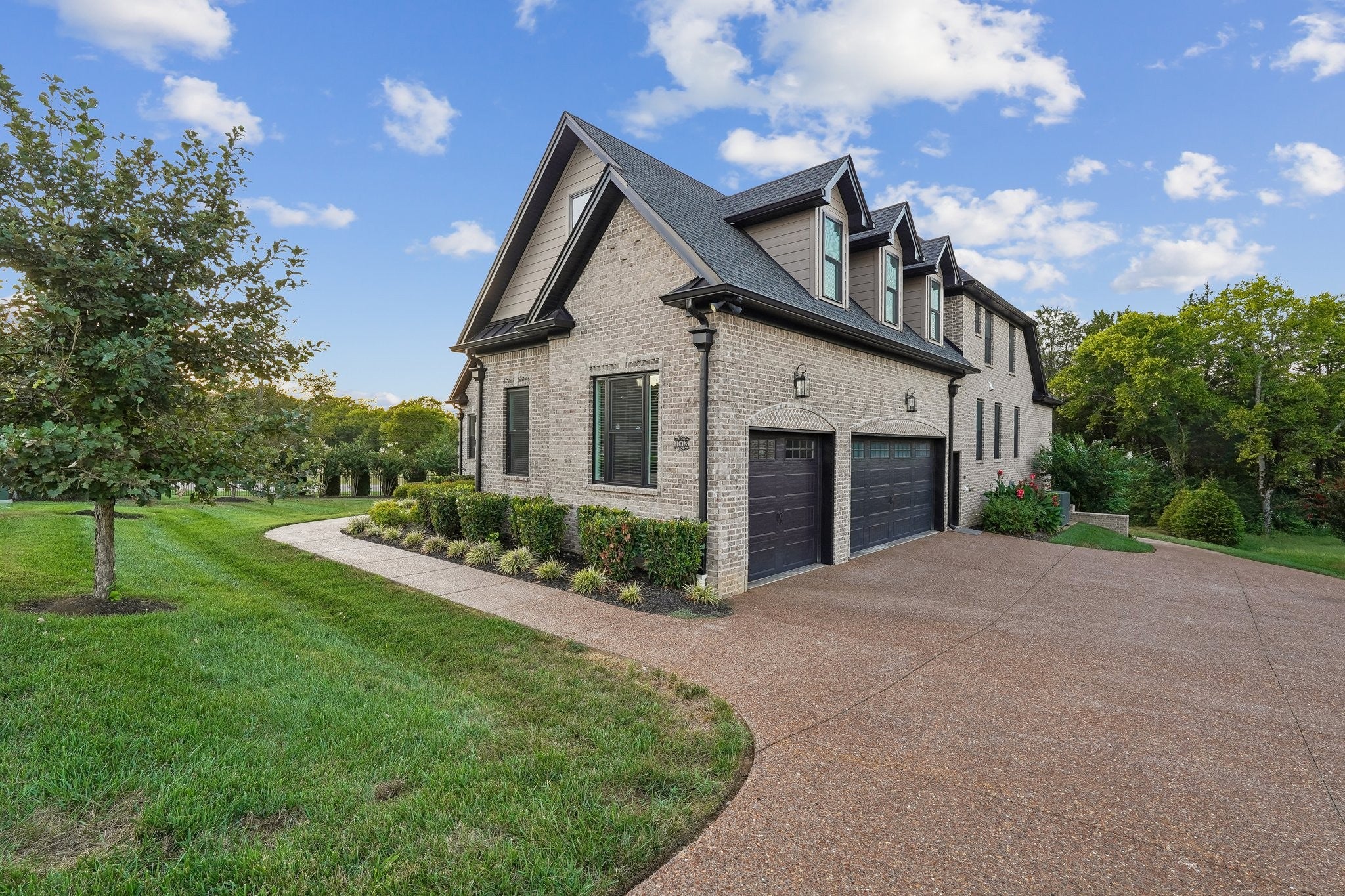 1003 Quillen Way