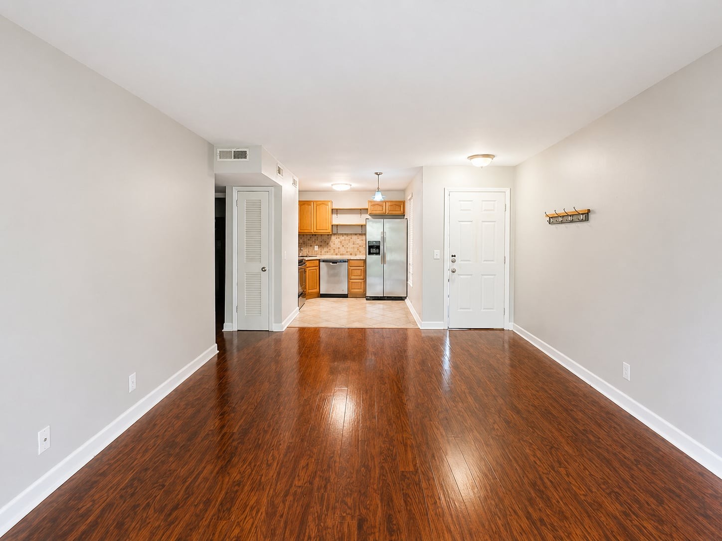 555 N DuPont Ave A12