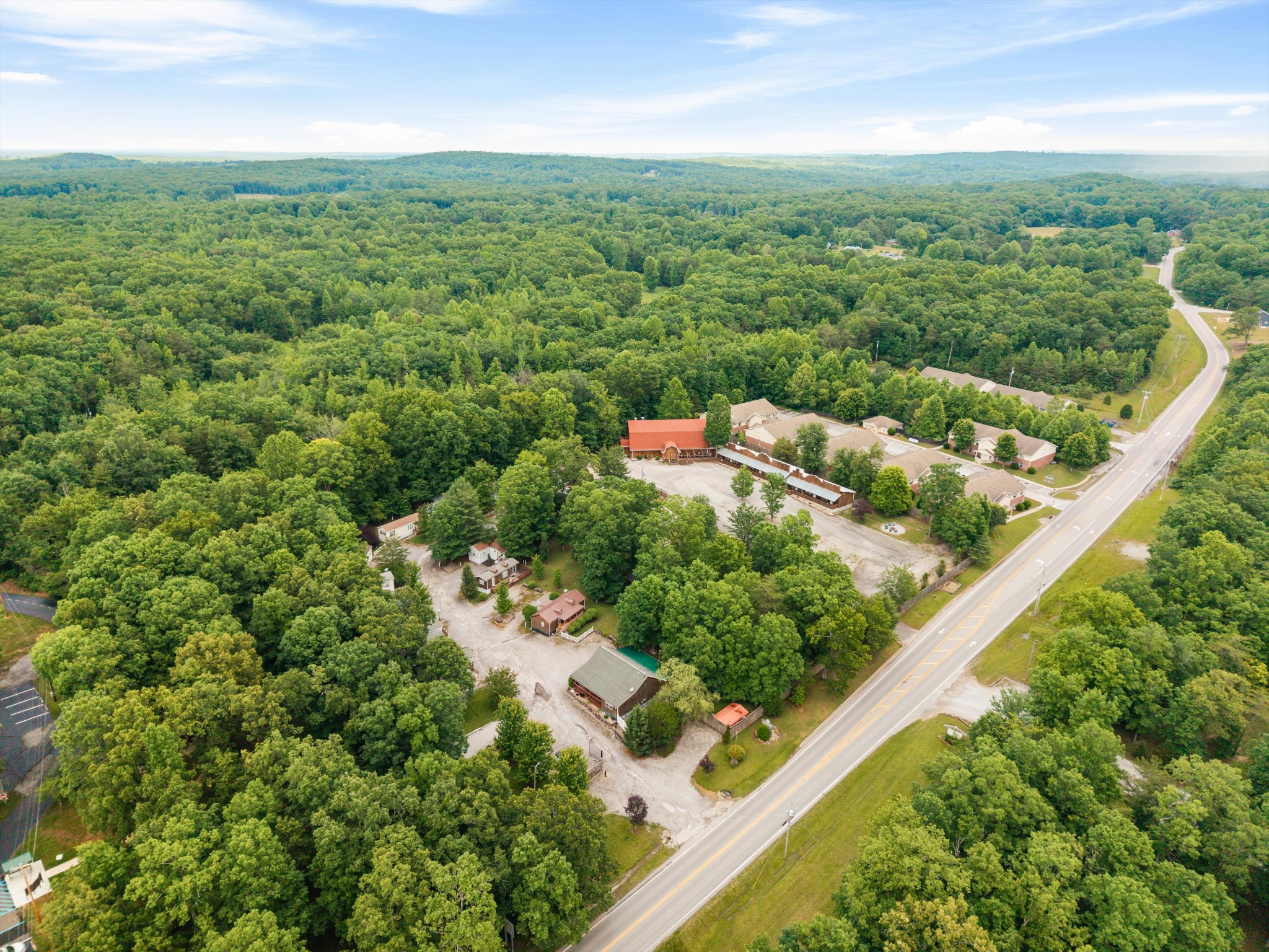 Photo 1 of 87 — 11845 US 41, Monteagle, TN 37356