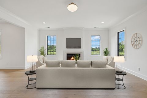 102 Cardiff Drive N Spring Hill TN 37174