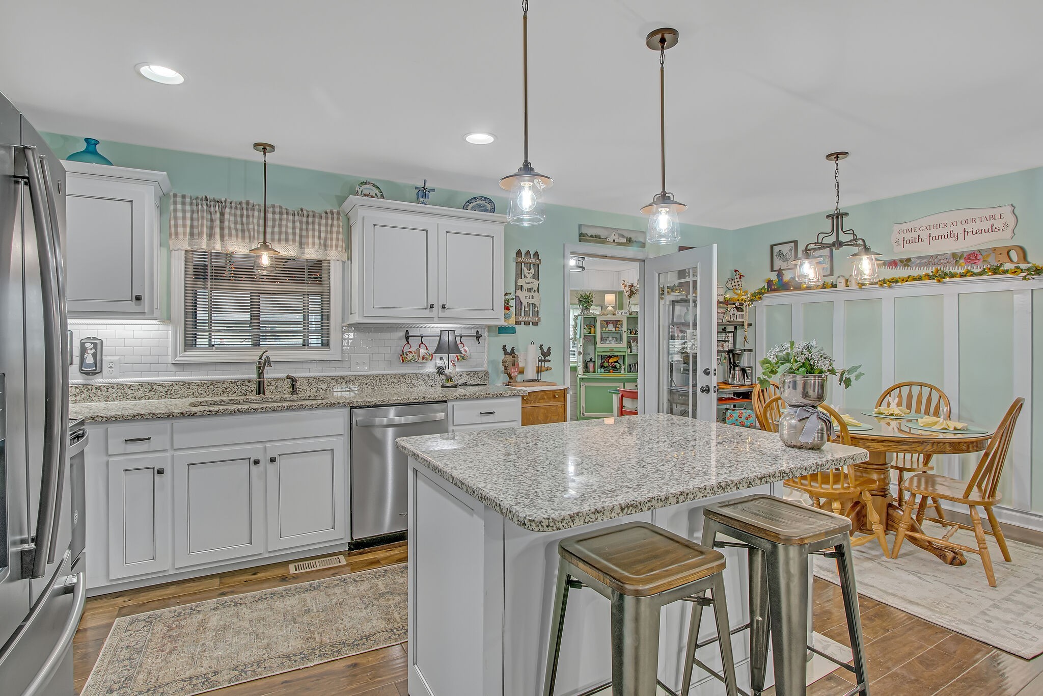 957 Richland Farms Dr