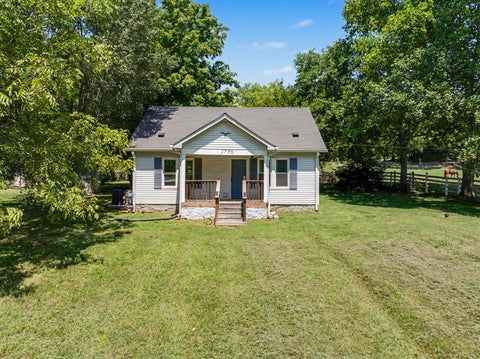 Photo of 1756 Long Hollow Pike, Gallatin, TN 37066 (MLS # 3516237)