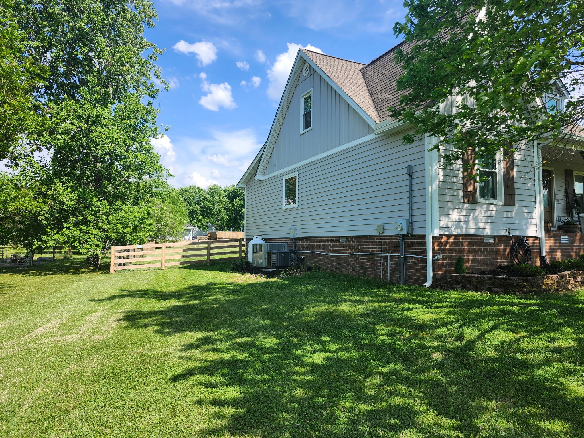 3606 Mahlon Moore Rd
