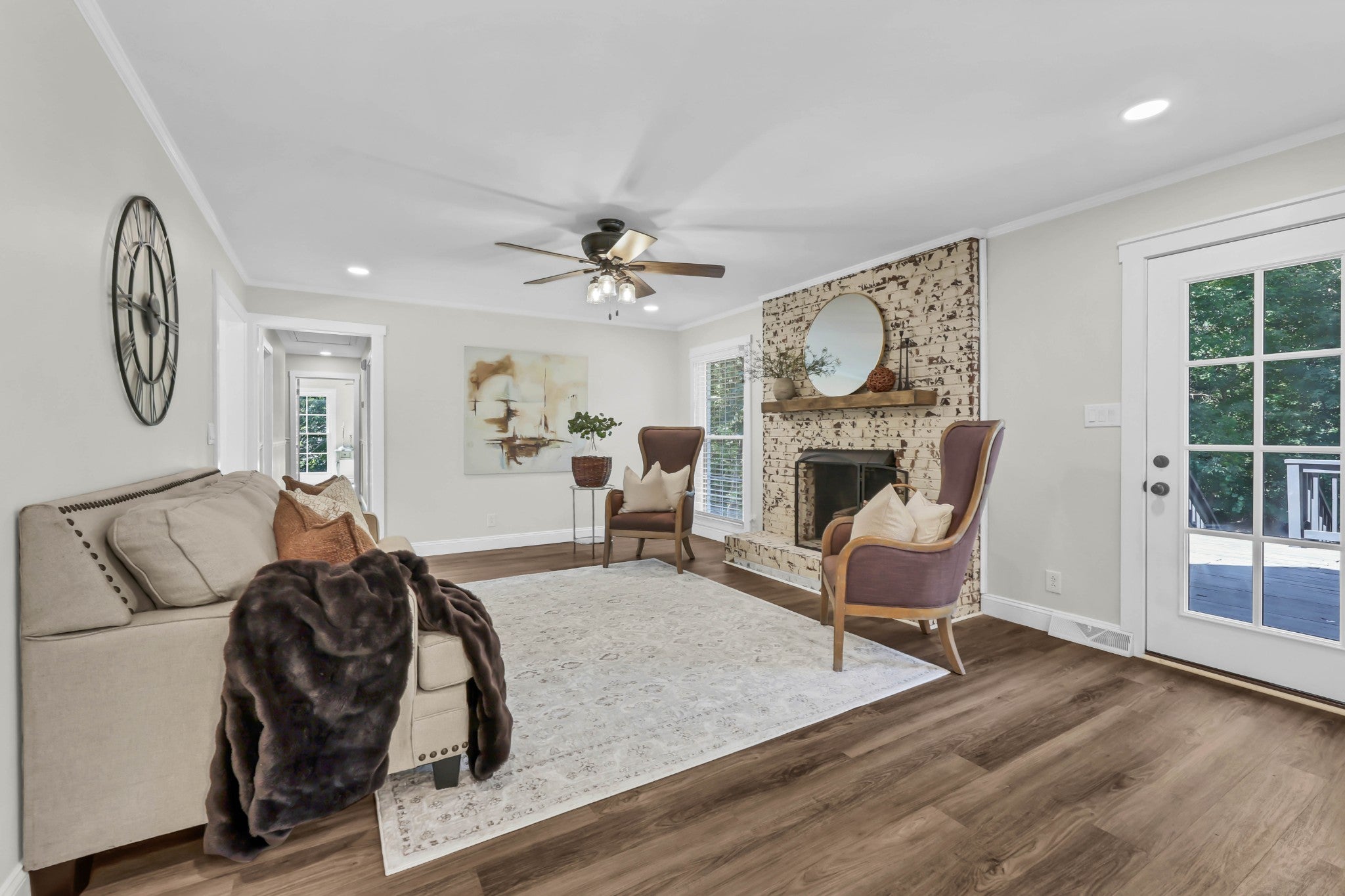 351 Hampshire Dr