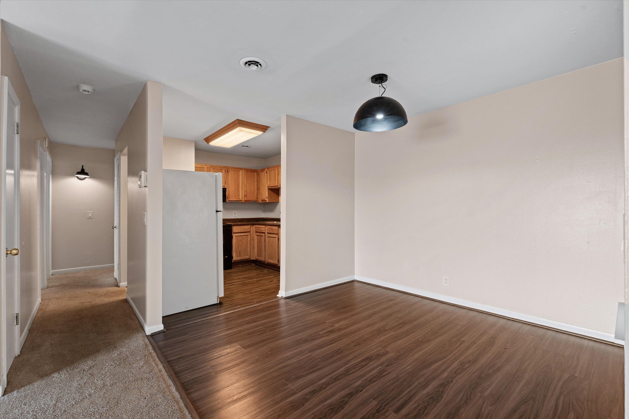 555 N DuPont Ave C73