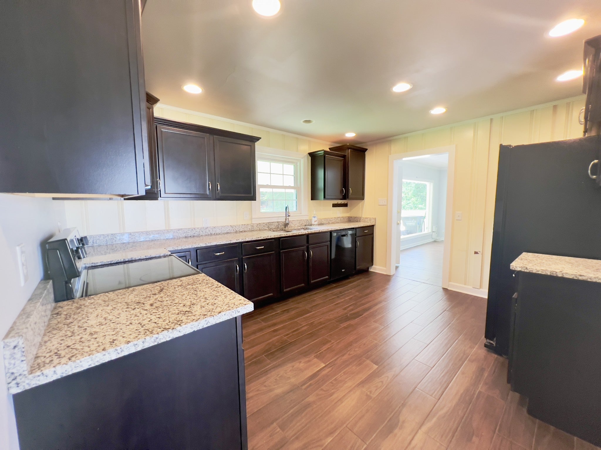 2880 Trough Springs Rd