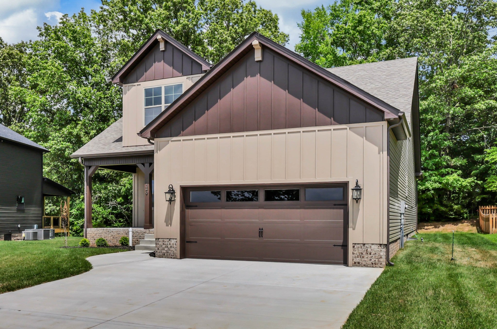349 Chase Dr